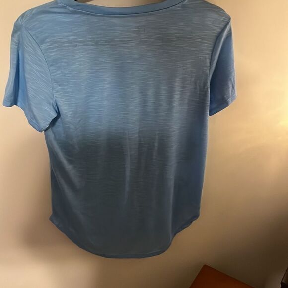 Disney OHANA Size M (7-9) short sleeve t-shirt - Picture 3 of 4